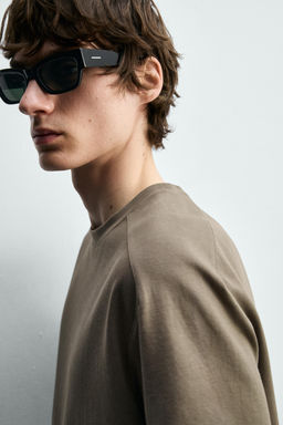 CAMISETA RELAXED FIT COSTURAS / Vis?n medio - Zara фото 6