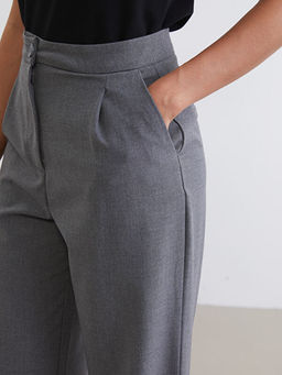 Loose Fit Geni? Pa?a Kad?n Pileli Pantolon