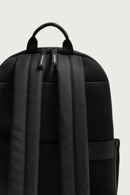 MOCHILA ENGOMADA / Negro - Zara фото 3
