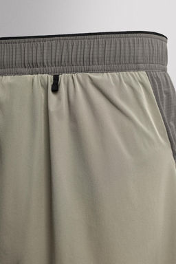 PANTAL?N CORTO TRAIL RUNNING COMBINADO / Gris - Zara фото 9