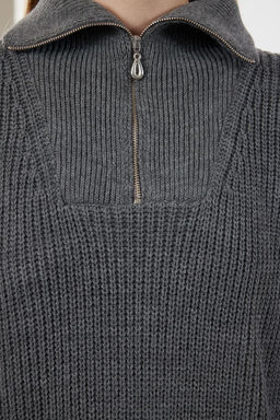 TRENDYOLMILLA Tas Mini Triko Fermuarl? Elbise TWOAW24EL00062  фото 19