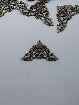 Уголок декоративный "Королевский" набор 10 шт 3,5х3,5 см