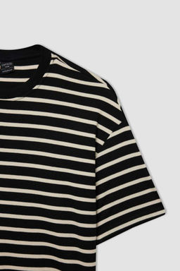 Полосатая футболка из плотной ткани с короткими рукавами и круглым вырезом Comfort Fit - Defacto фото 8