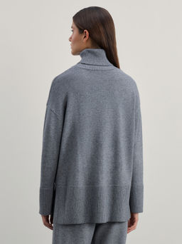 Джемпер из вискозы с разрезами по бокам / Zarina  фото 5