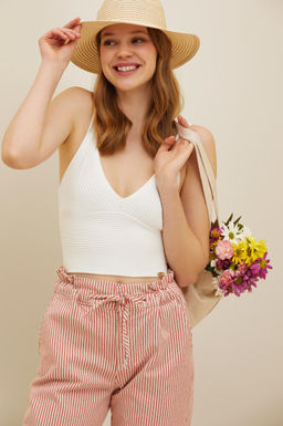 U. S. Polo Assn Женский свитер цвета экрю с v-образным вырезом