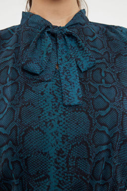 TRENDYOLMILLA Zumrut Yesili Baglama Detayl? Dokuma K?sl?k Elbise TWOAW21EL0458  фото 4