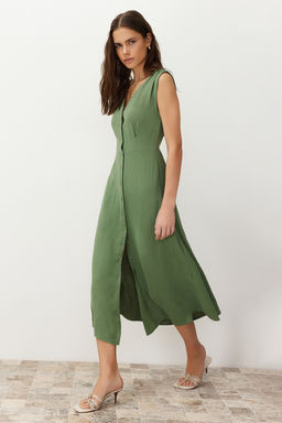 TRENDYOLMILLA Siyah Dugmeli Kolsuz Midi Dokuma Gomlek Elbise TWOSS24EL00442 фото 2