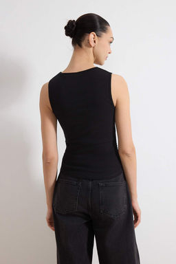 K?rm?z? Fitted/Vucuda Oturan Kolsuz Dugmeli Crop Fitilli Esnek Orme Bluz TWOSS26BZ00330 - Trendyolmilla фото 8