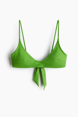 Top de bikini con relleno