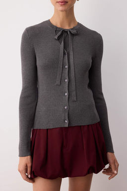 Koyu Gri Merserize Gorunumlu Yaka Baglama Detayl? Fitted/Vucudu Saran Triko H?rka TWOAW26HI00085 - Trendyolmilla фото 4