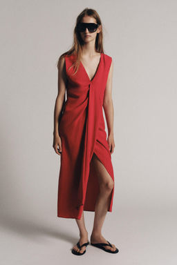 VESTIDO MIDI FRUNCE ZW COLLECTION / Rojo