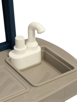 Игровой набор" Кухня" 22 предмета, вода из крана, 46 см