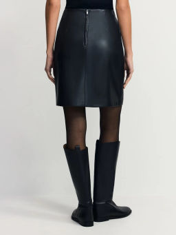 Юбка мини из искусственной кожи / Zarina