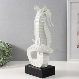 Фигурка керамика «Морской конек», белый, 15×12.5×42.5 см