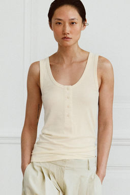 CAMISETA BOTONES CON LINO / Crudo