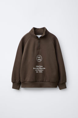 SPORTY SWEATSHIRT WITH SLOGAN