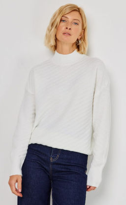 Джемпер женский F322-15105 молочный - Fine joyce фото 8