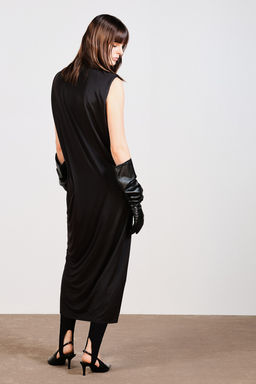 Vestido drapeado con hombreras - H&m фото 5