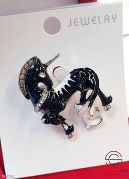 Брошь лошадь символ 2026 года