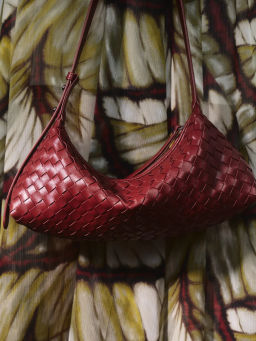 Сумка-хобо с плетением / Zarina