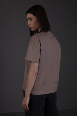 Базовая футболка темно-бежевого оттенка - Incity фото 2