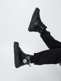 Ботинки 217.PODYUM151bl.Черный/байка