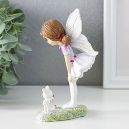 Фигурка полистоун Девочка-бабочка с зайчиком на полянке, 9.5?6?13 см