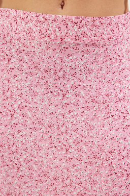 Ac?k Pembe Y?rtmac Detayl? Cicek Desenli Viskon Kumasl? Midi Dokuma Etek TWOSS20ET0230