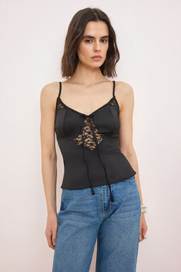 Siyah Dantel Detayl? Transparan Saten Dokuma Bluz TPRSS26BZ00047