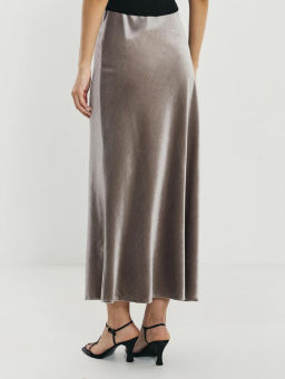 Юбка миди из бархата / Zarina