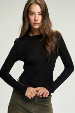 Лонгслив BASIC Black