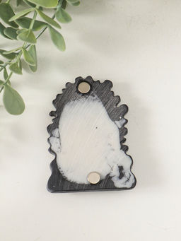 Магнит "Охотник с луком (барельеф)" 8 см