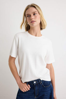 Ekru Basic Pamuklu Relaxed/Rahat Kal_p Bisiklet Yaka _rme T-Shirt TWOAW27TS00030