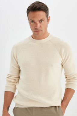 Standart Fit Normal Kesim Bisiklet Yaka Basic Duz Triko Kazak