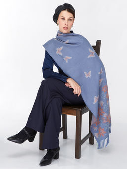 В составе ШЕРСТЬ и КАШЕМИР Большой, мягкий, теплый однотонный двусторонний палантин