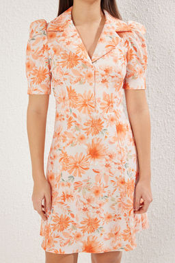 TRENDYOLMILLA Sar? A Kesim Desenli Balon Kollu Mini Dokuma Elbise TWOSS20EL1999  фото 9