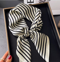 K13587 Платок 90/90 шелк искусственный БЕЛЫЙ