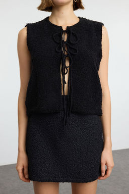 TRENDYOLMILLA Siyah Yumusak Dokulu Kurdele/Fiyonk Detayl? Yelek TWOAW25YE00097  фото 3