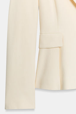 BLAZER ENTALLADA PEPLUM HOMBRERAS / Crudo - Zara фото 8