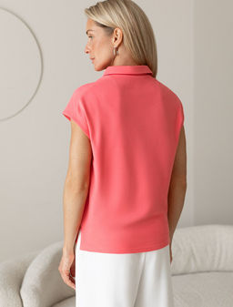 Футболка-поло из фактурного трикотажа - Vilatte фото 3