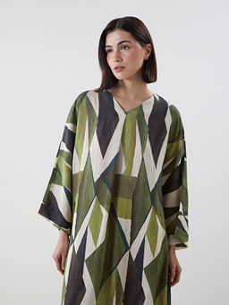 V Yaka Desenli Oversize Elbise