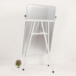 Флипчарт-магнитно-маркерная доска, регулируется по высоте, размер доски — 70×100 см