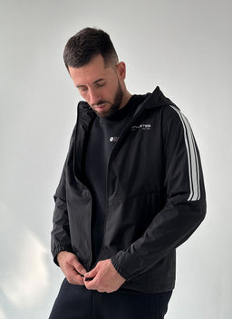 Ветровка Черный