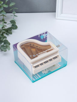 Шкатулка музыкальная механическая «Пианино», белая, 9×10.5×6.2 см