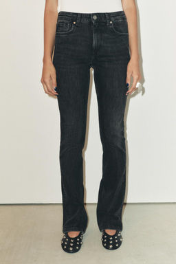 ZW COLLECTION BOOTCUT MID-WAIST CONTOUR JEANS - Zara фото 3