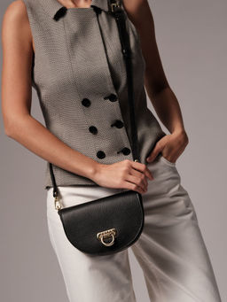 Сумка кожаная кросс-боди Azaro 31032 черная