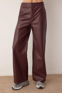 Bordo Suni Deri Wide Leg Cep Detayl? Orme Pantolon TWOAW26PL00096 - Trendyolmilla фото 3