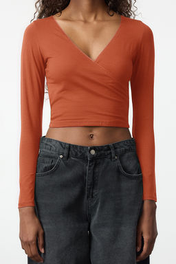 Tarc?n Derin Kruvaze Yaka Dantel Detayl? Uzun Kol Crop Pamuklu Esnek Orme Bluz TWOAW24BZ00291