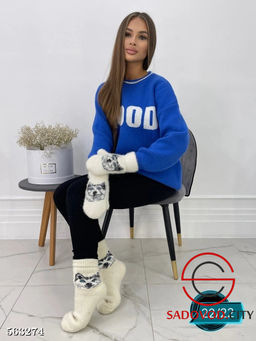 Шерстяные варежки и носки