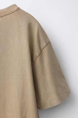 CAMISETA B?SICA EFECTO LAVADO / Beige claro